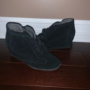 🌹2 for 20🌹 Aerosoles black wedge bootie